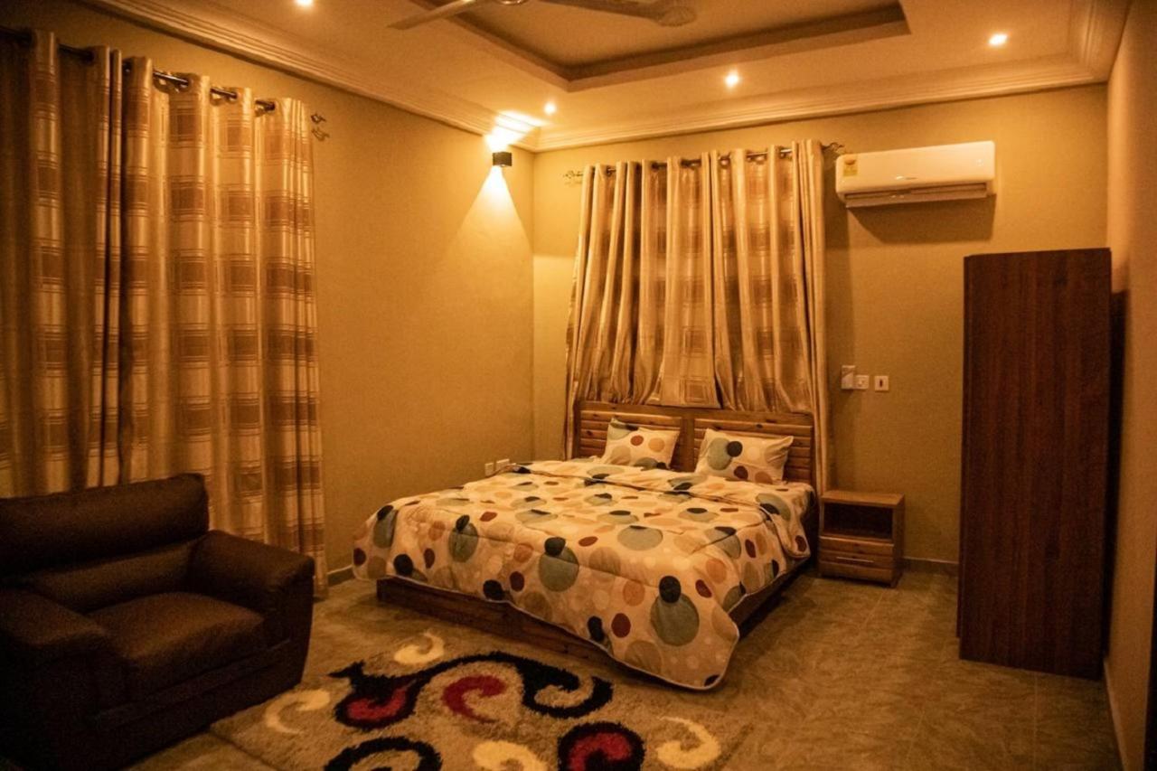 Bays Boutique Apartment Аккра Екстер'єр фото