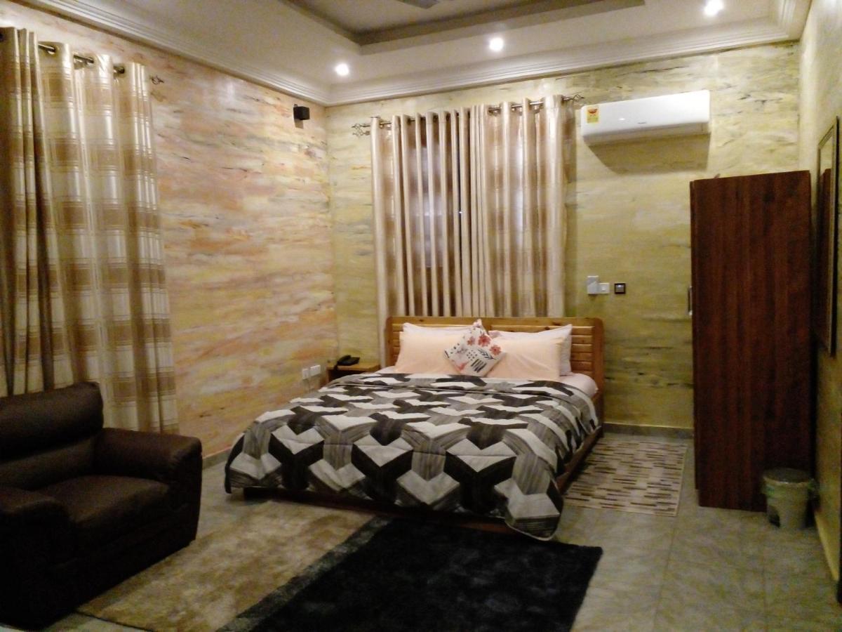 Bays Boutique Apartment Аккра Екстер'єр фото