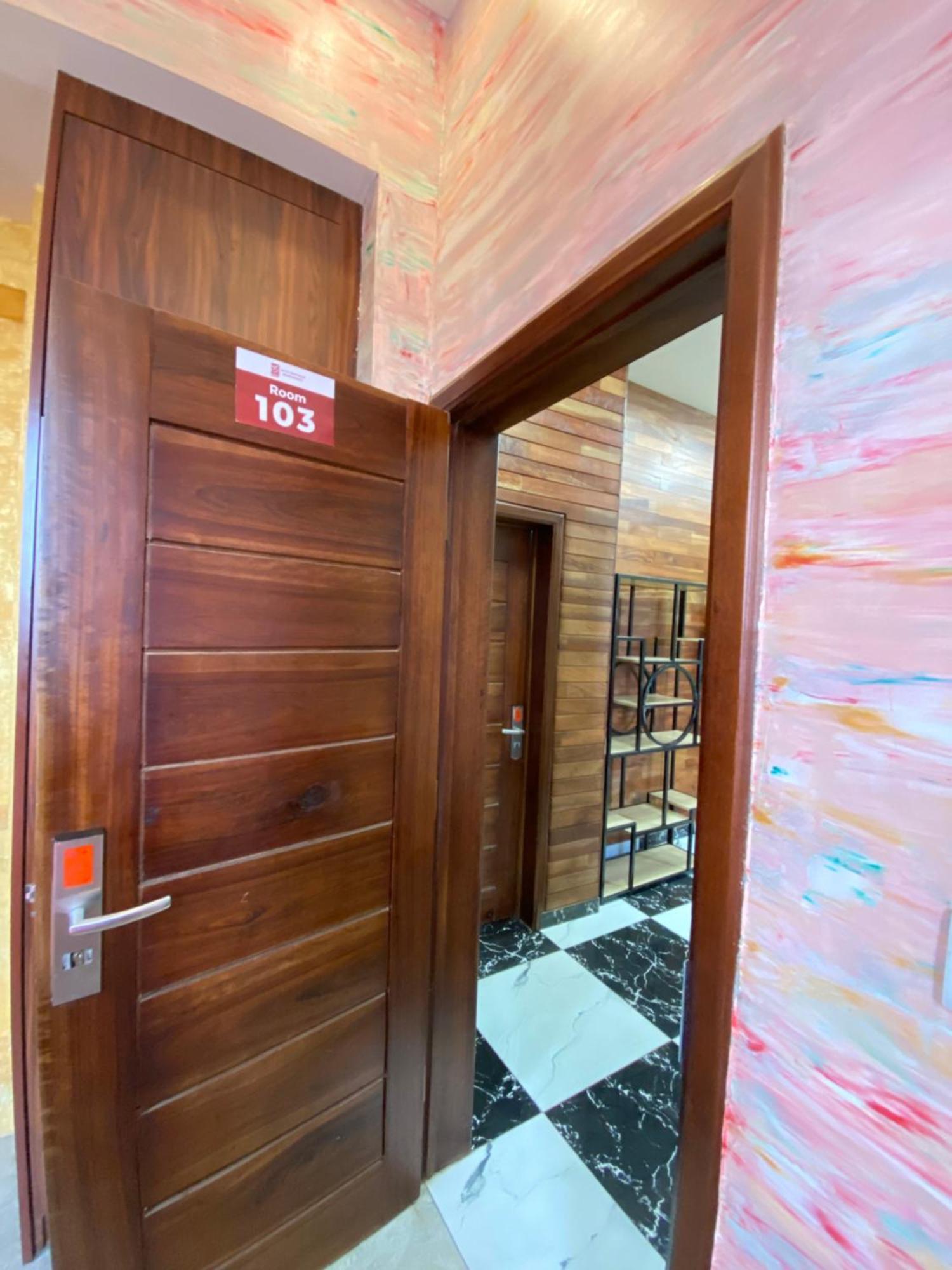 Bays Boutique Apartment Аккра Екстер'єр фото