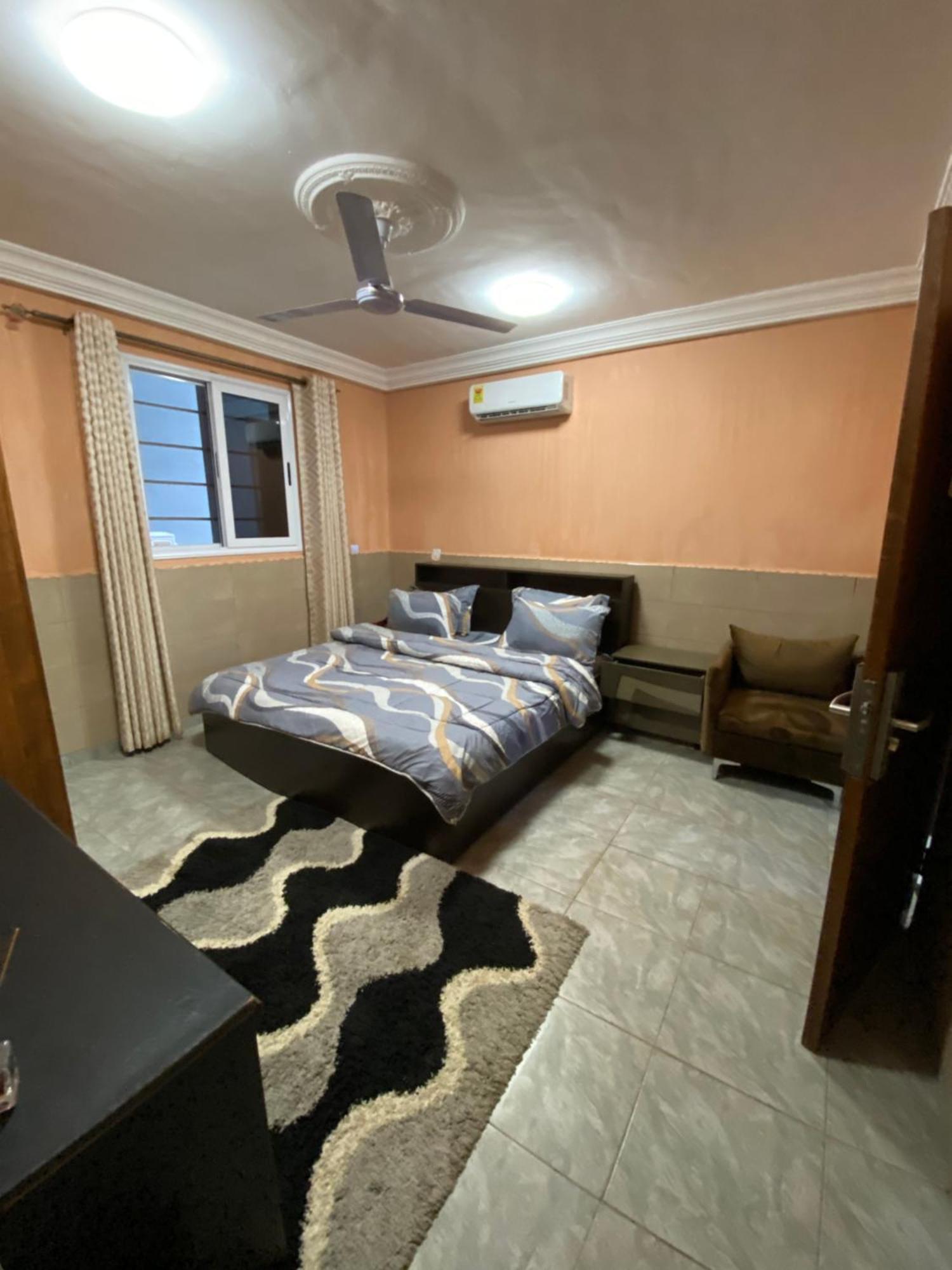 Bays Boutique Apartment Аккра Екстер'єр фото