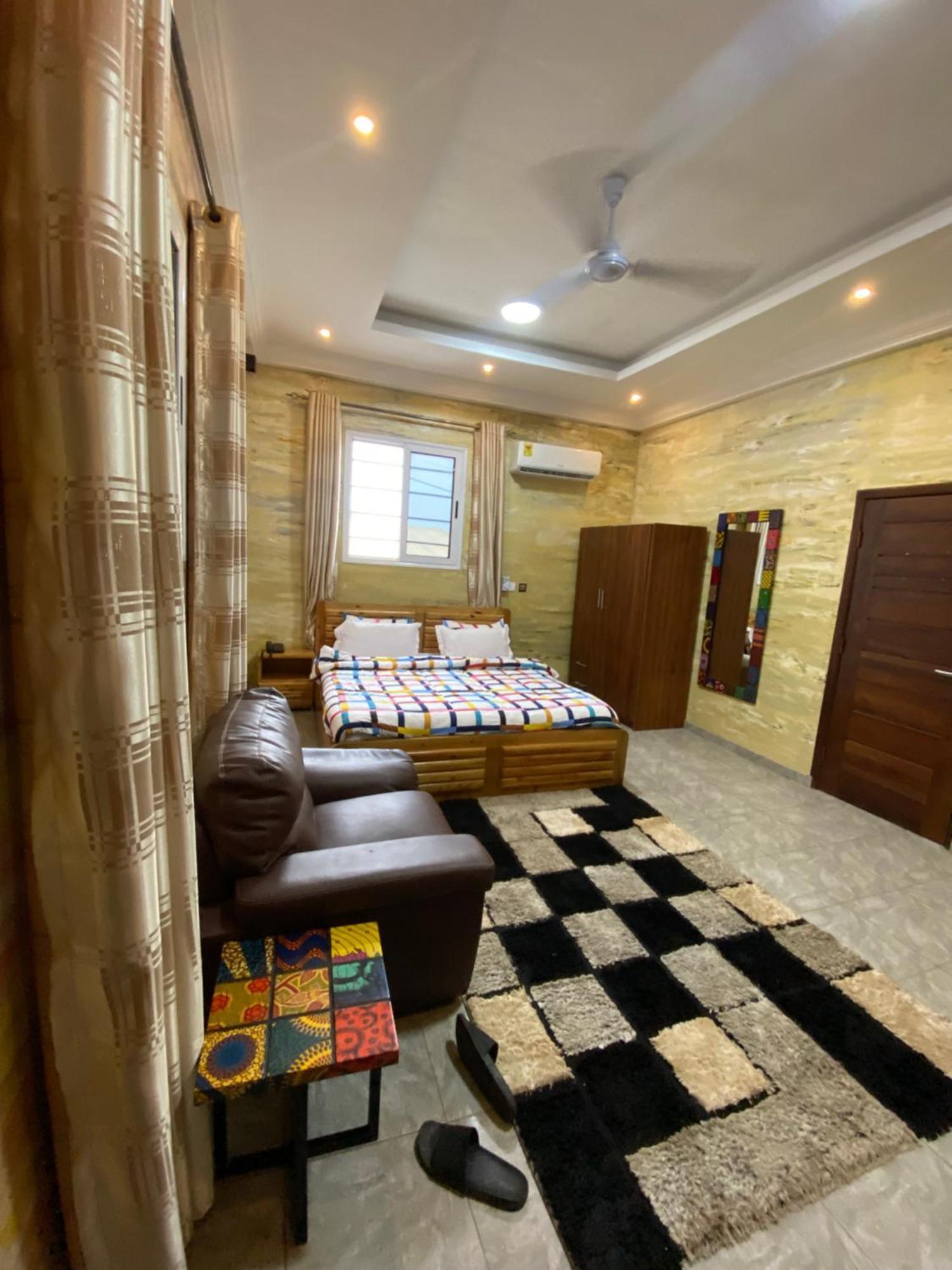 Bays Boutique Apartment Аккра Екстер'єр фото