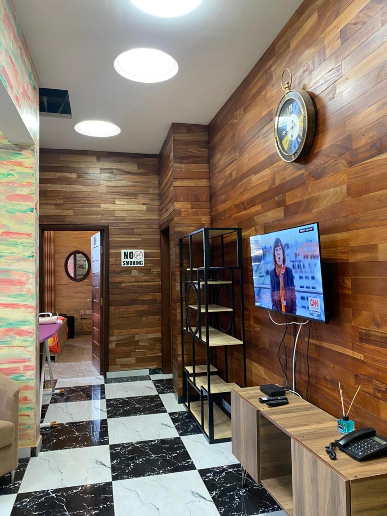 Bays Boutique Apartment Аккра Екстер'єр фото
