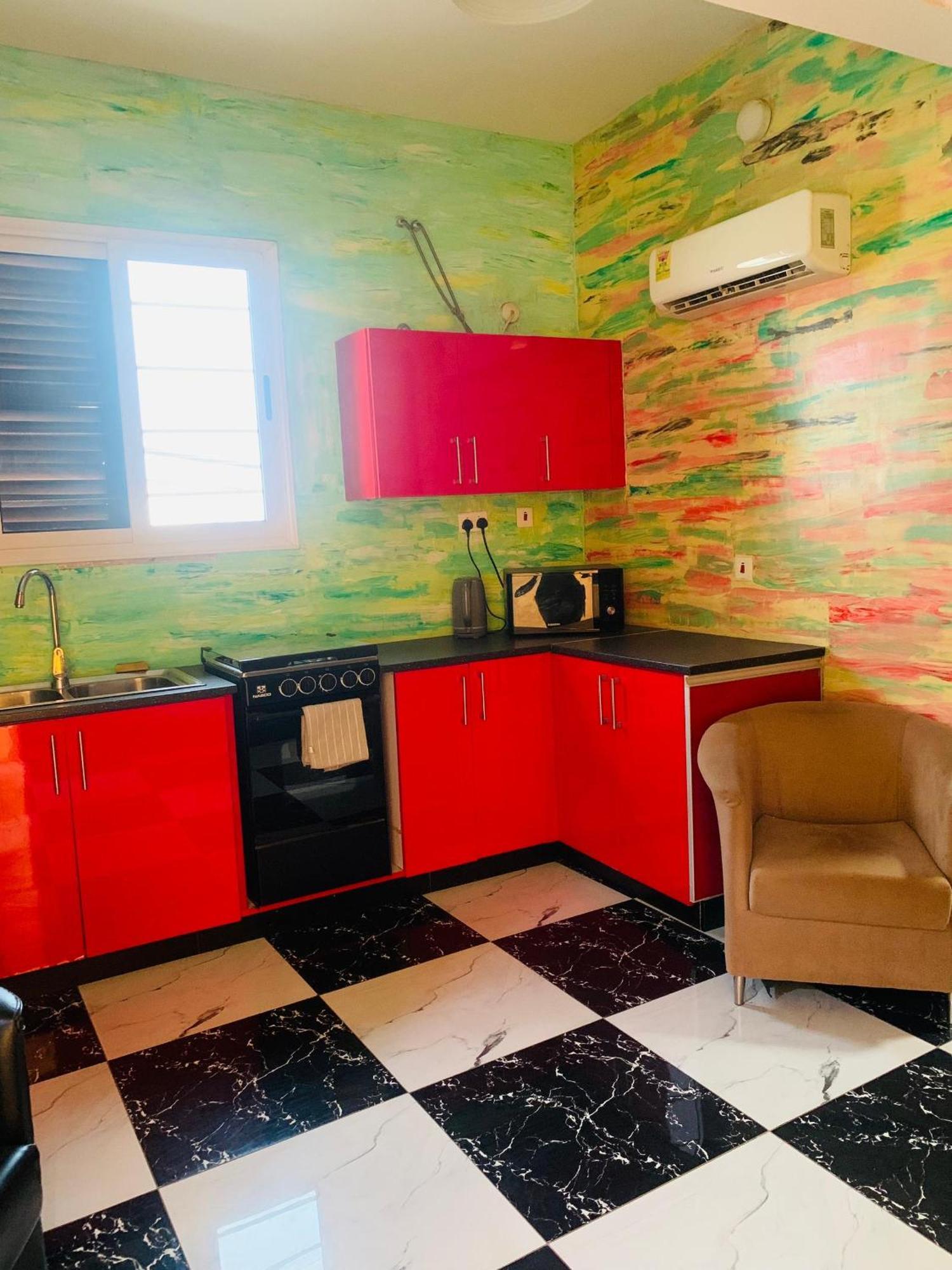 Bays Boutique Apartment Аккра Екстер'єр фото