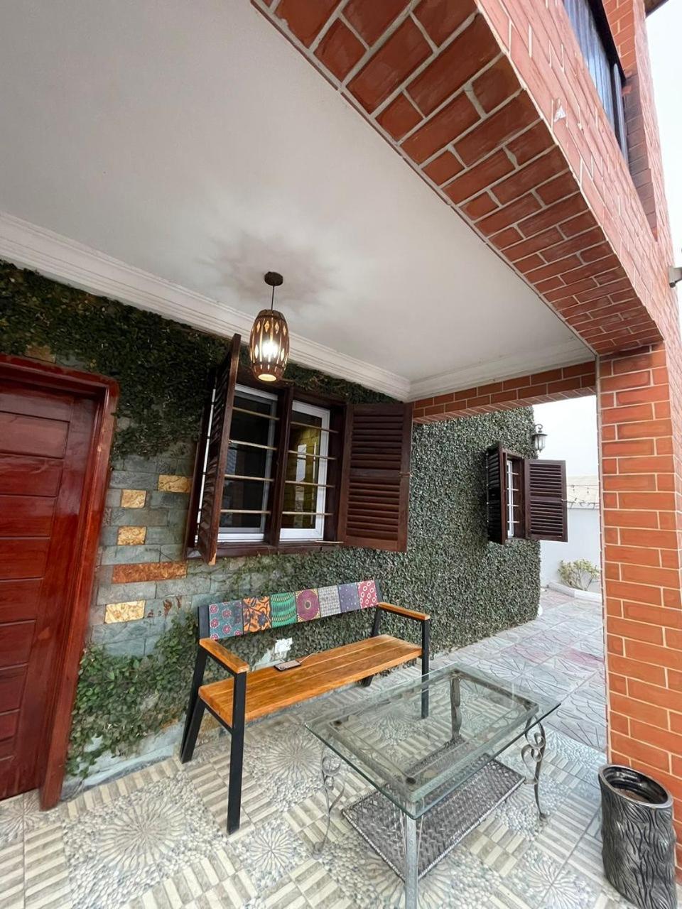 Bays Boutique Apartment Аккра Екстер'єр фото